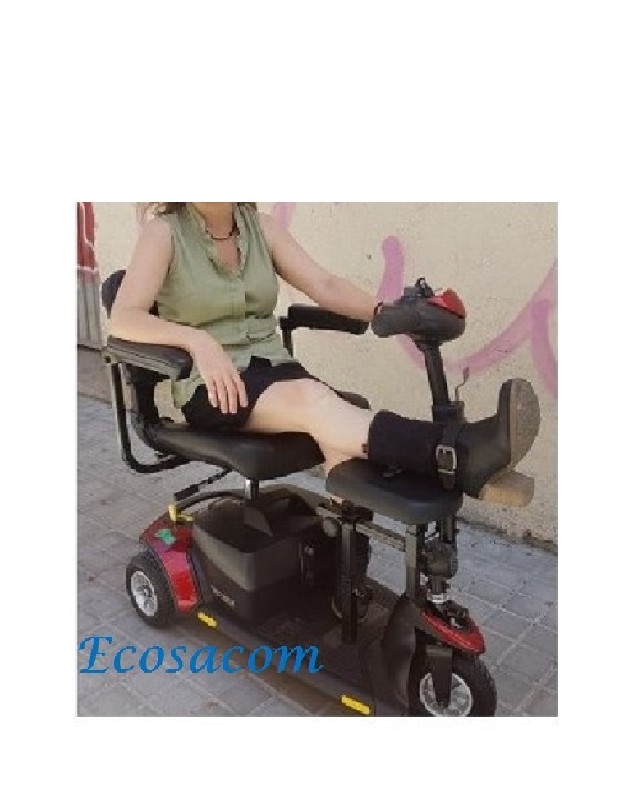 REF: 12-002/4, Reposa pies ajustable para Scooter